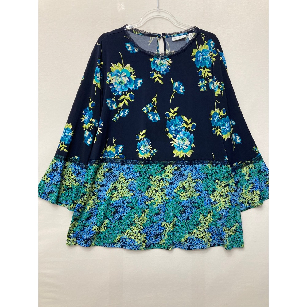 Susan Graver Tunic Size 2X Blue Multi Floral Lace Trim Liquid Knit Stretch Relax
